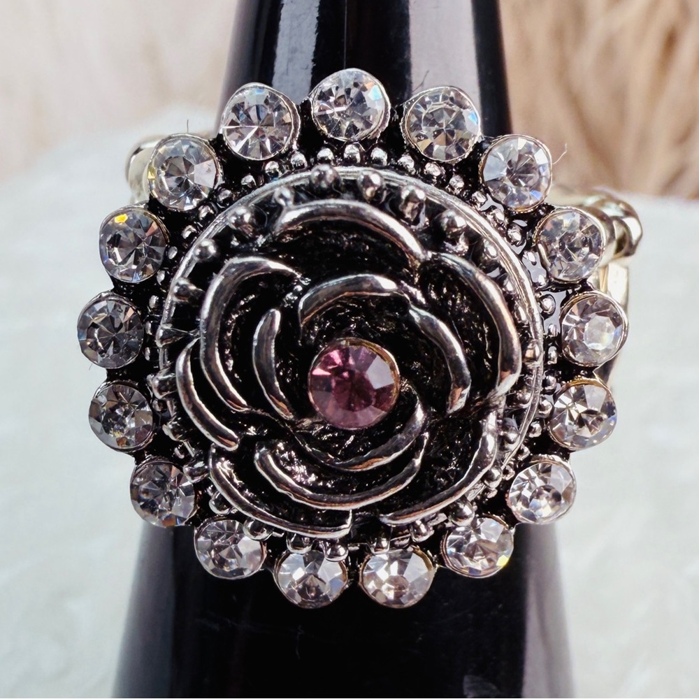 Beautiful, Silvertone, Interchangeable Button, St… - image 1